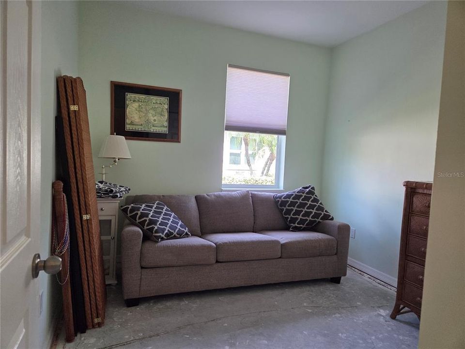 Active With Contract: $265,000 (3 beds, 2 baths, 1349 Square Feet)