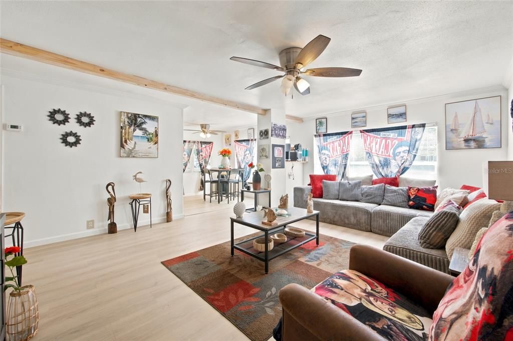 For Sale: $150,000 (2 beds, 2 baths, 1080 Square Feet)