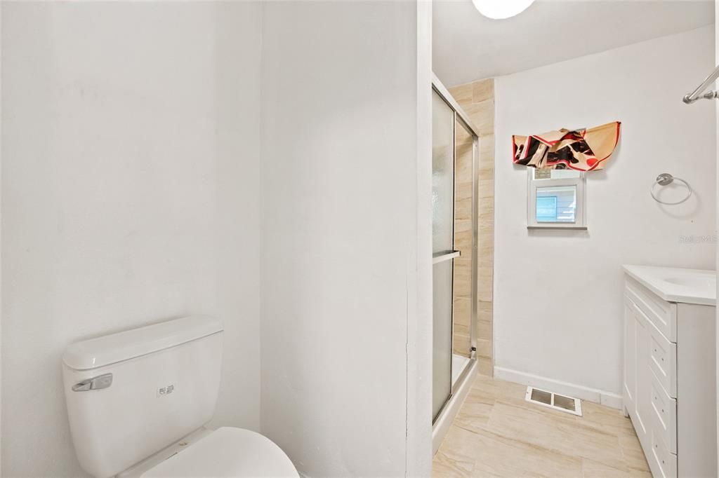 For Sale: $150,000 (2 beds, 2 baths, 1080 Square Feet)