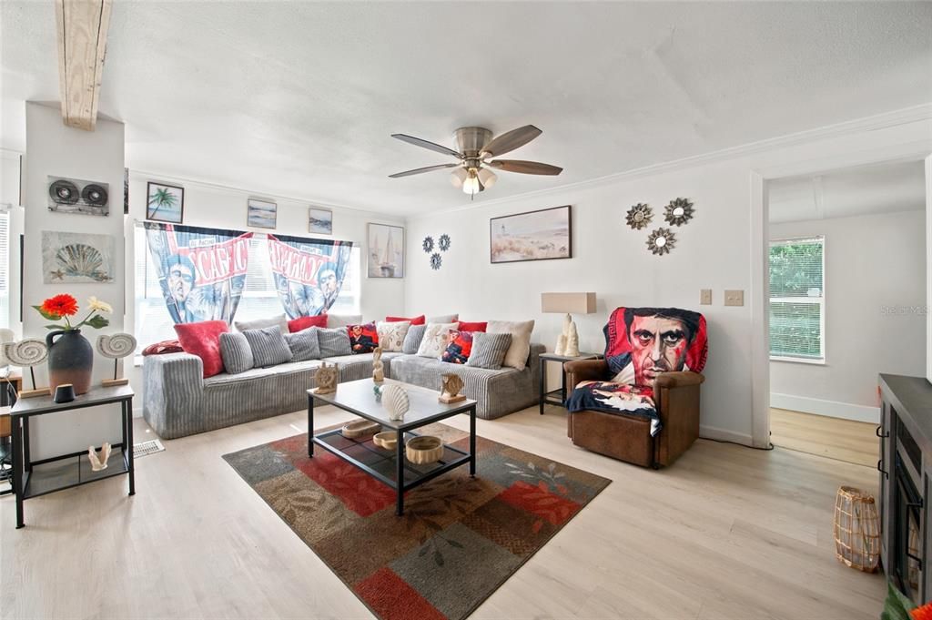 For Sale: $150,000 (2 beds, 2 baths, 1080 Square Feet)