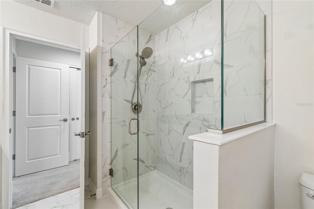 En Venta: $450,000 (3 camas, 2 baños, 1888 Pies cuadrados)