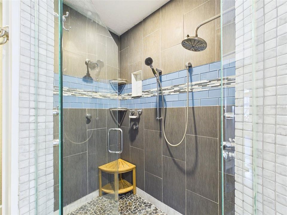 На продажу: $599,000 (2 спален, 2 ванн, 1475 Квадратных фут)
