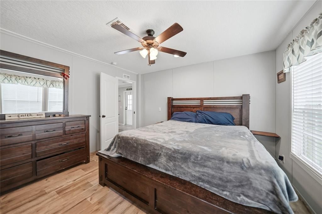 En Venta: $369,500 (3 camas, 2 baños, 1548 Pies cuadrados)