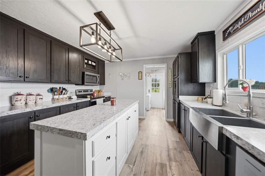 En Venta: $369,500 (3 camas, 2 baños, 1548 Pies cuadrados)
