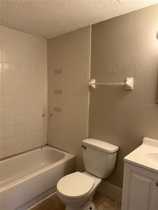 En Renta: $1,250 (2 camas, 1 baños, 1596 Pies cuadrados)
