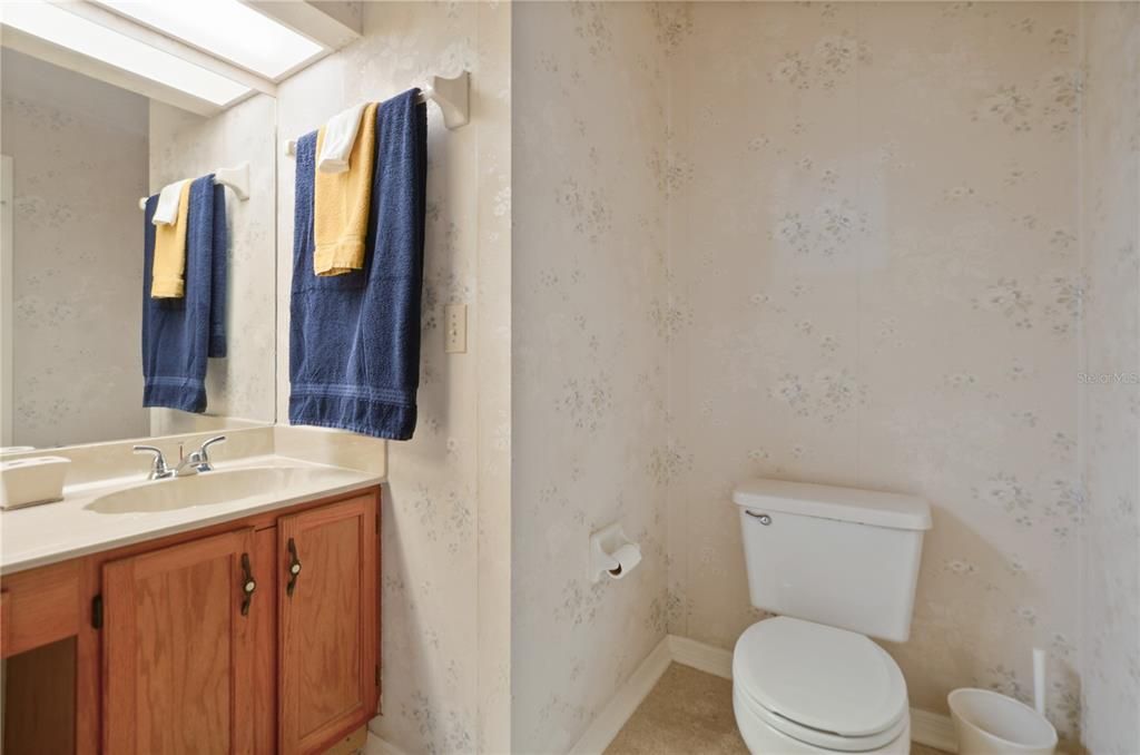 For Sale: $240,000 (3 beds, 2 baths, 1365 Square Feet)