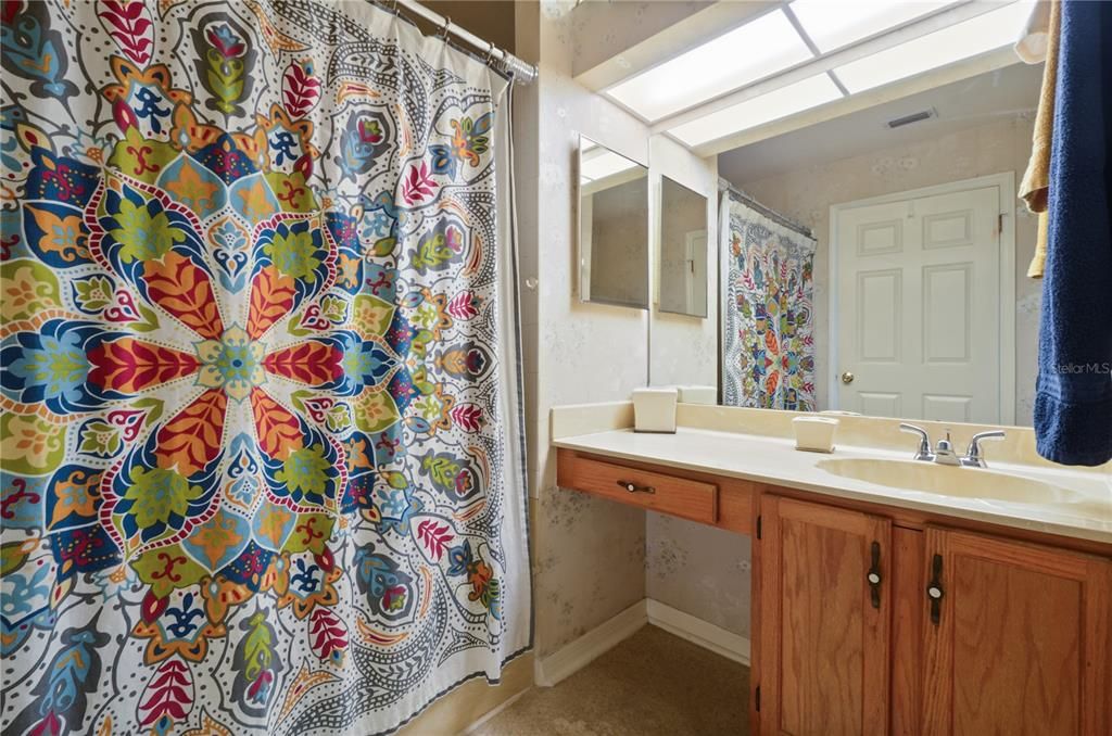 For Sale: $240,000 (3 beds, 2 baths, 1365 Square Feet)