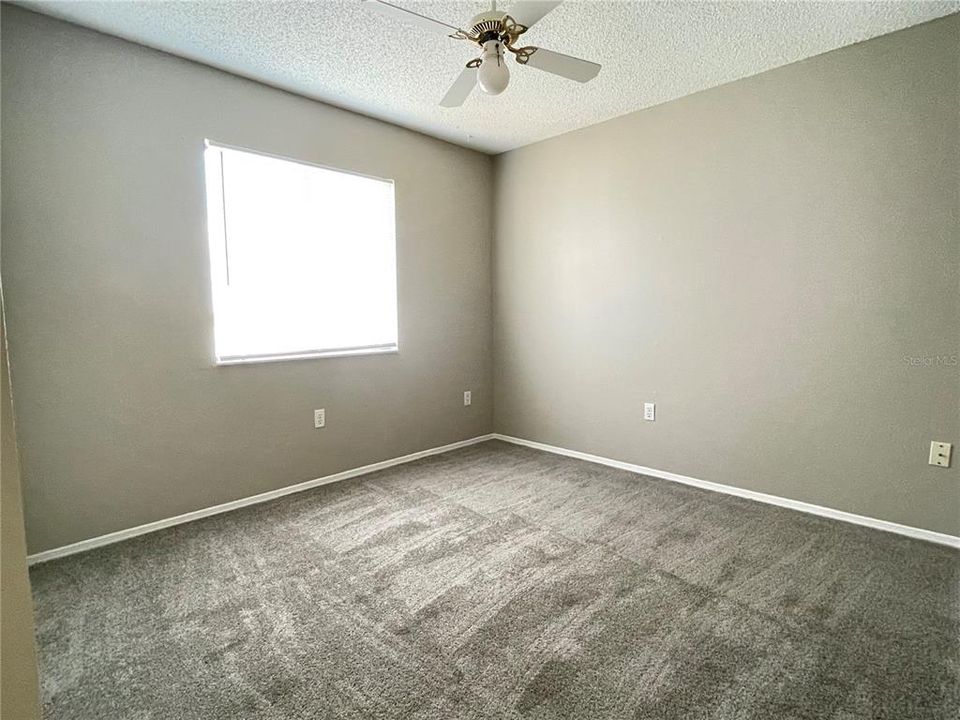В аренду: $1,995 (3 спален, 2 ванн, 1320 Квадратных фут)
