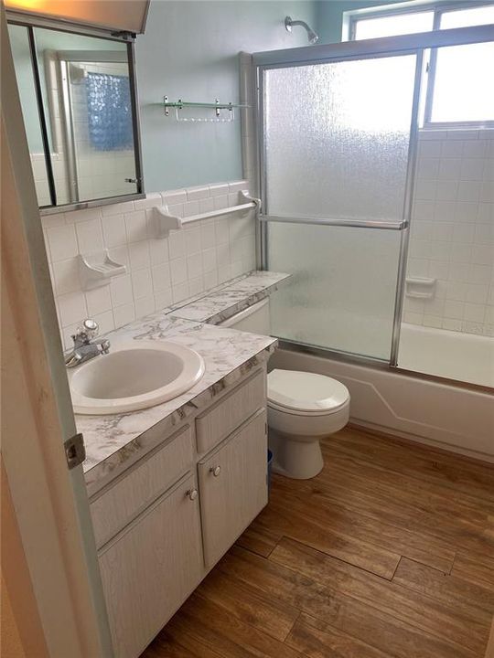 For Sale: $99,500 (2 beds, 2 baths, 912 Square Feet)