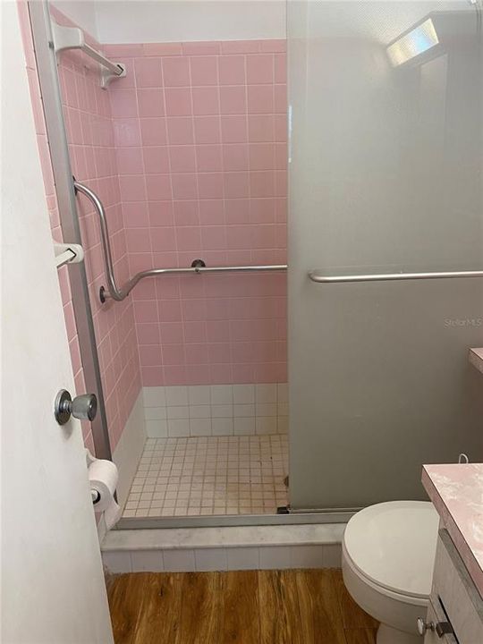 For Sale: $99,500 (2 beds, 2 baths, 912 Square Feet)