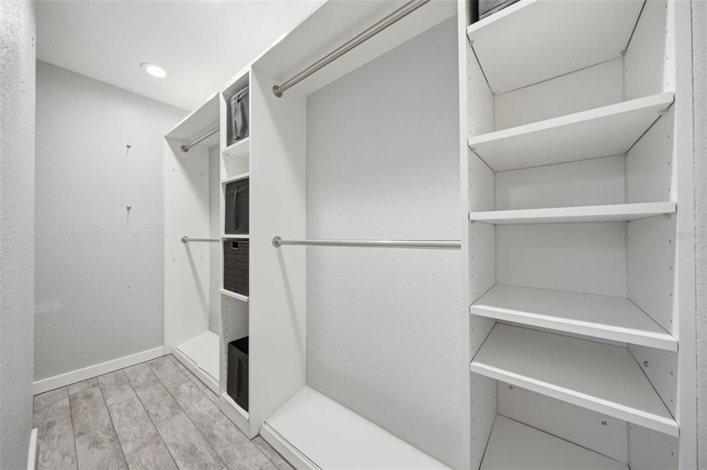 На продажу: $560,000 (4 спален, 2 ванн, 1477 Квадратных фут)