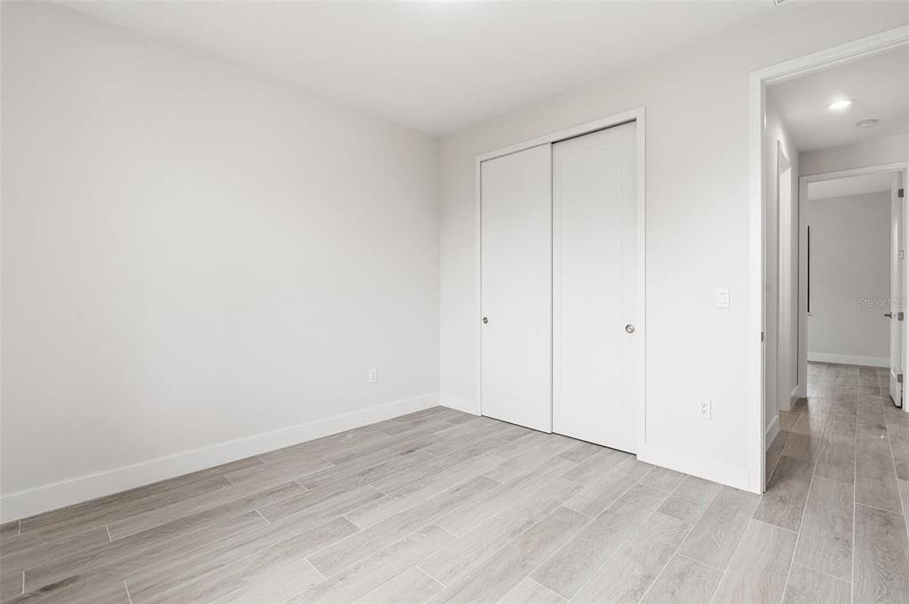 En Venta: $550,000 (4 camas, 2 baños, 1726 Pies cuadrados)