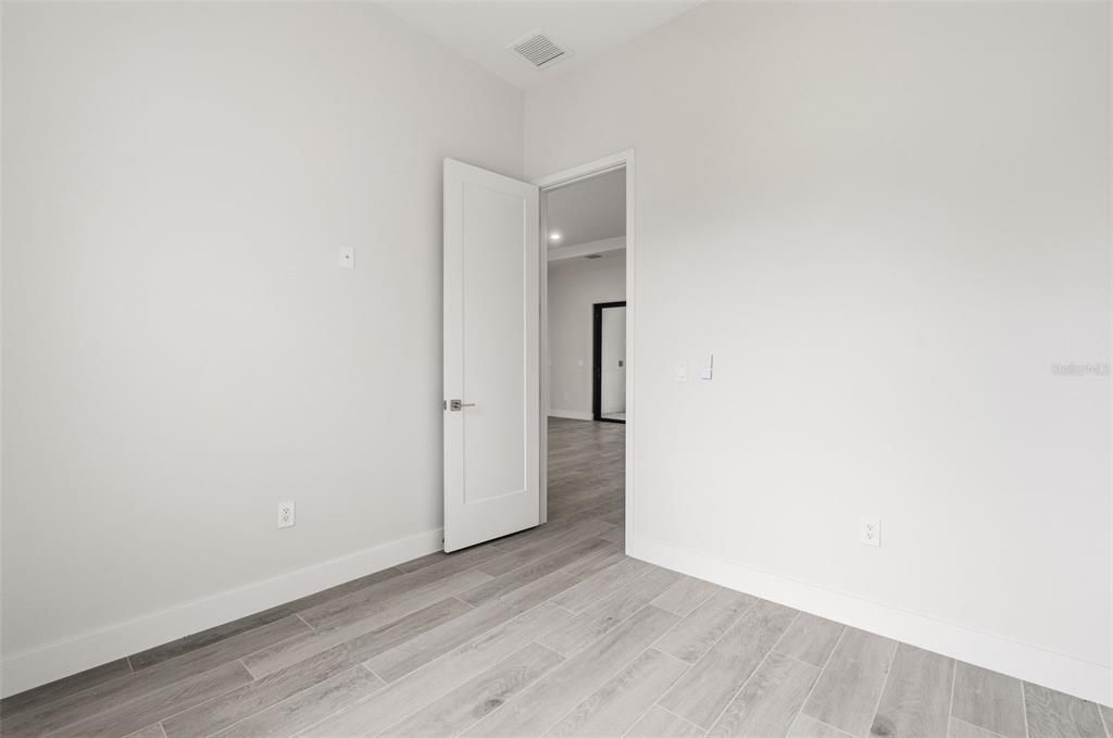En Venta: $550,000 (4 camas, 2 baños, 1726 Pies cuadrados)