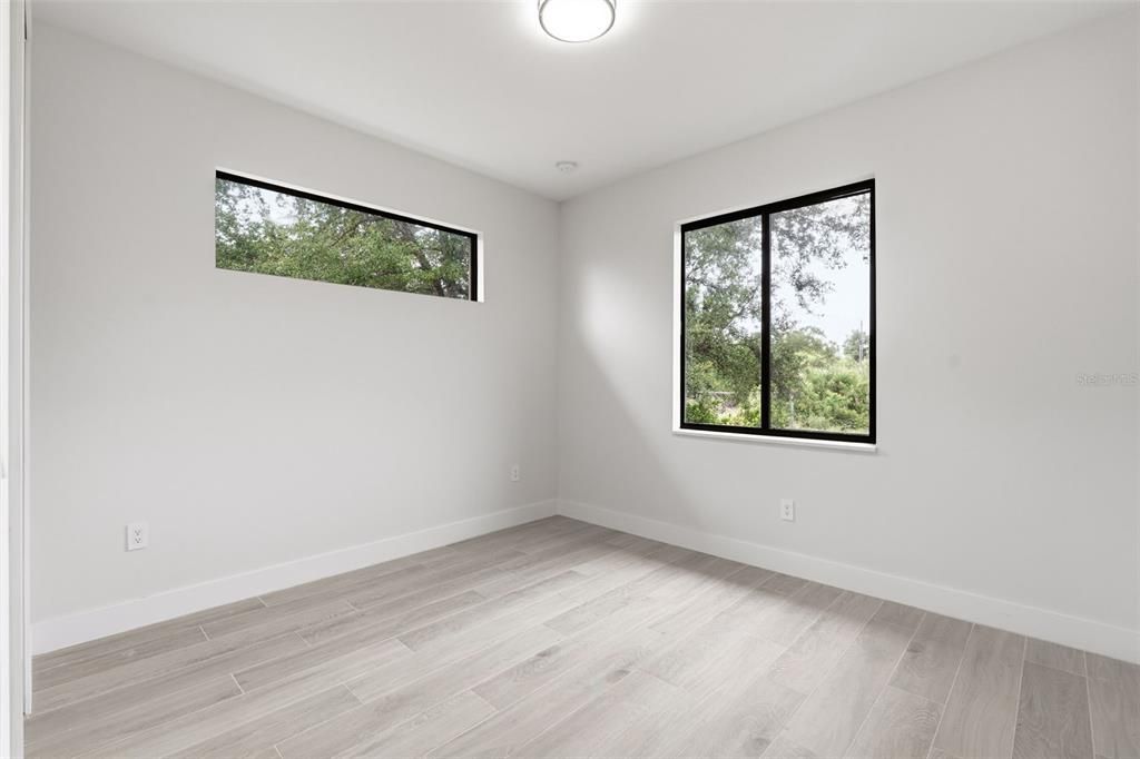 En Venta: $550,000 (4 camas, 2 baños, 1726 Pies cuadrados)