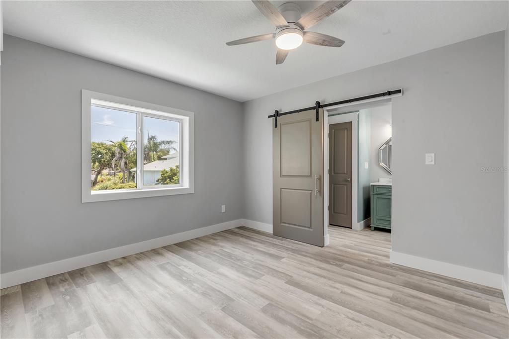 На продажу: $1,625,600 (4 спален, 4 ванн, 3268 Квадратных фут)