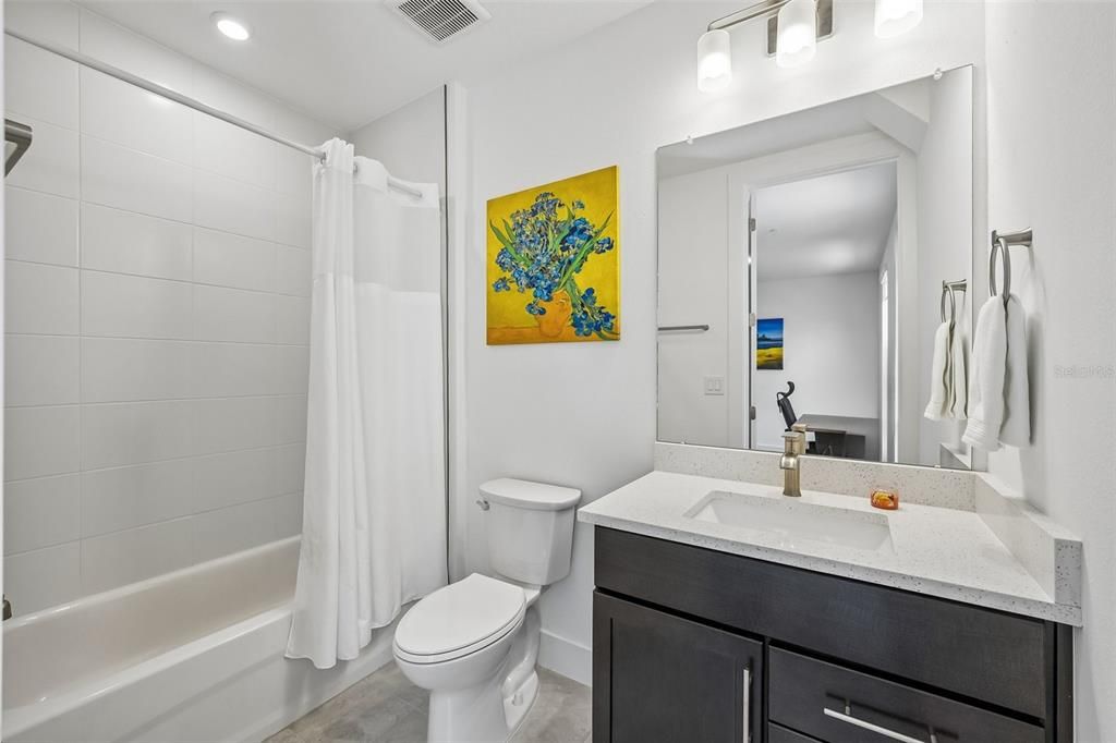 En Venta: $780,000 (3 camas, 3 baños, 2015 Pies cuadrados)