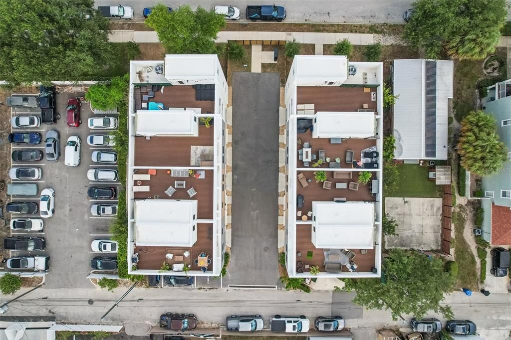 En Venta: $780,000 (3 camas, 3 baños, 2015 Pies cuadrados)