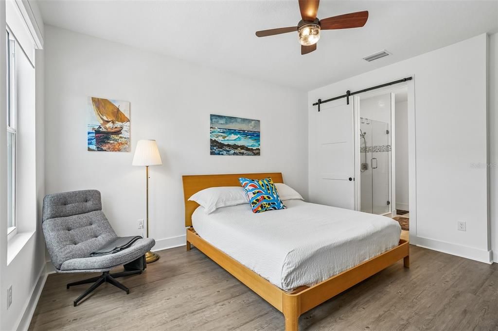 En Venta: $780,000 (3 camas, 3 baños, 2015 Pies cuadrados)