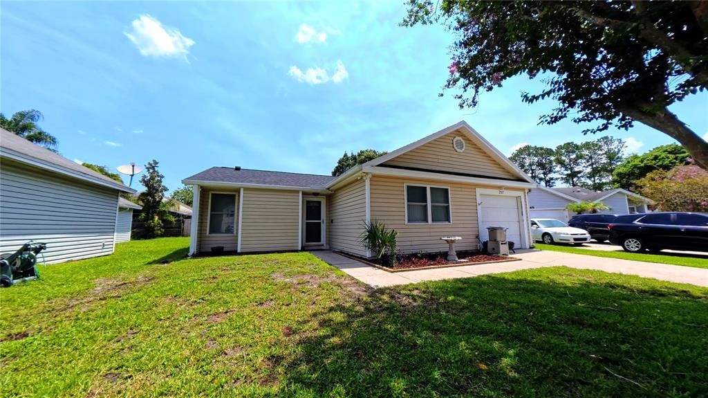 For Sale: $340,000 (3 beds, 2 baths, 1263 Square Feet)