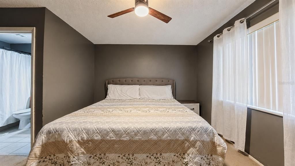 For Sale: $340,000 (3 beds, 2 baths, 1263 Square Feet)