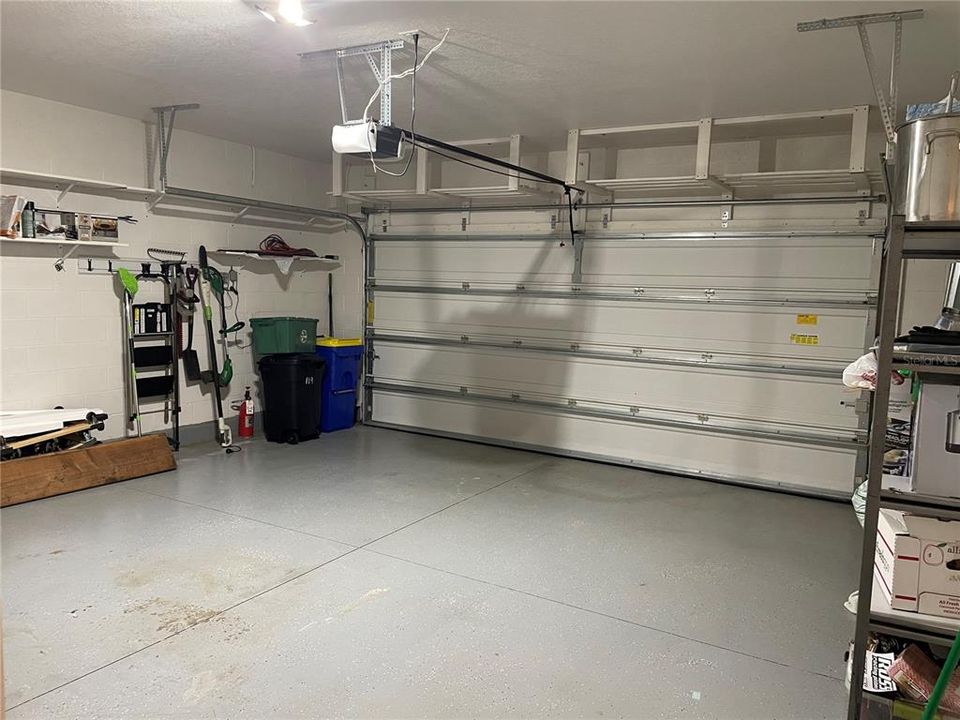 На продажу: $299,900 (4 спален, 2 ванн, 1812 Квадратных фут)