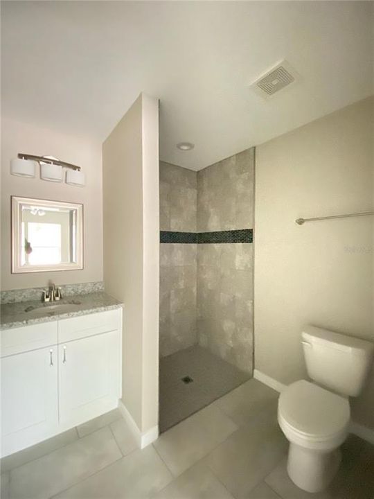 For Rent: $1,650 (3 beds, 2 baths, 1284 Square Feet)