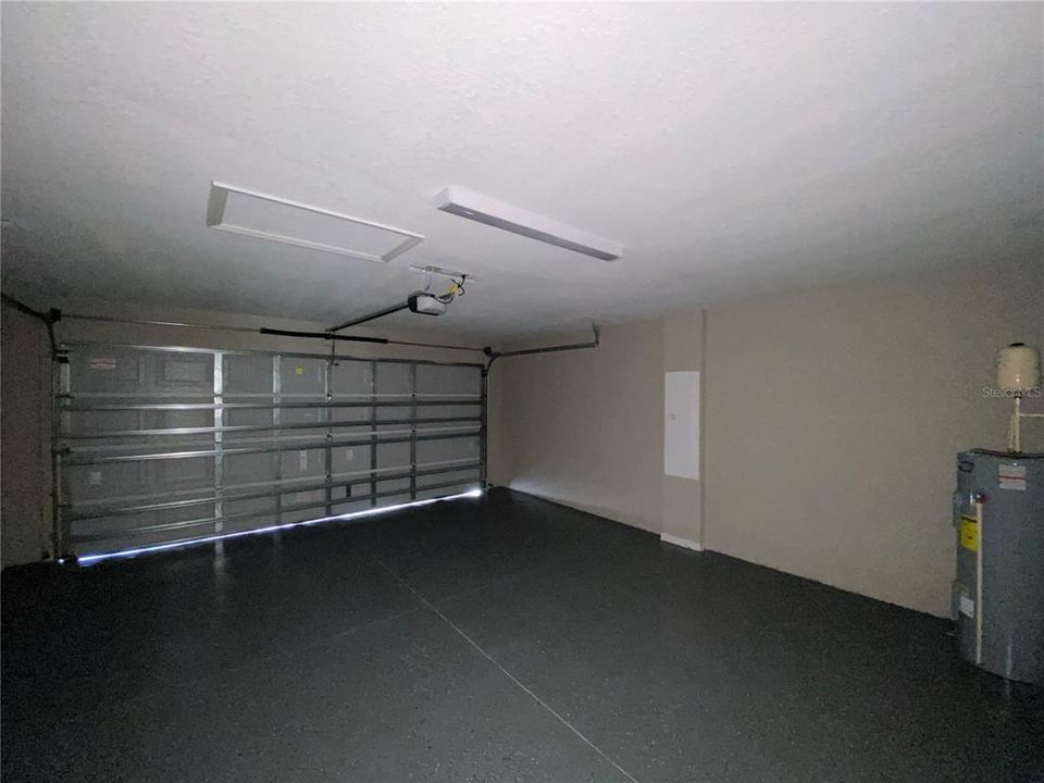 For Rent: $1,650 (3 beds, 2 baths, 1284 Square Feet)