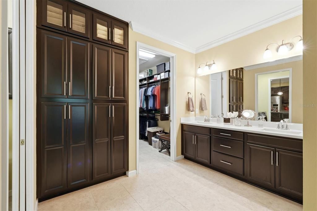 For Sale: $524,900 (2 beds, 2 baths, 1647 Square Feet)