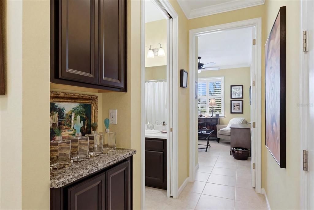 For Sale: $524,900 (2 beds, 2 baths, 1647 Square Feet)