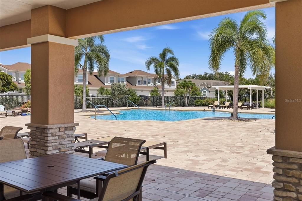 For Sale: $524,900 (2 beds, 2 baths, 1647 Square Feet)