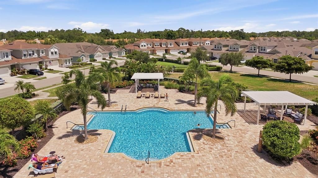 For Sale: $524,900 (2 beds, 2 baths, 1647 Square Feet)