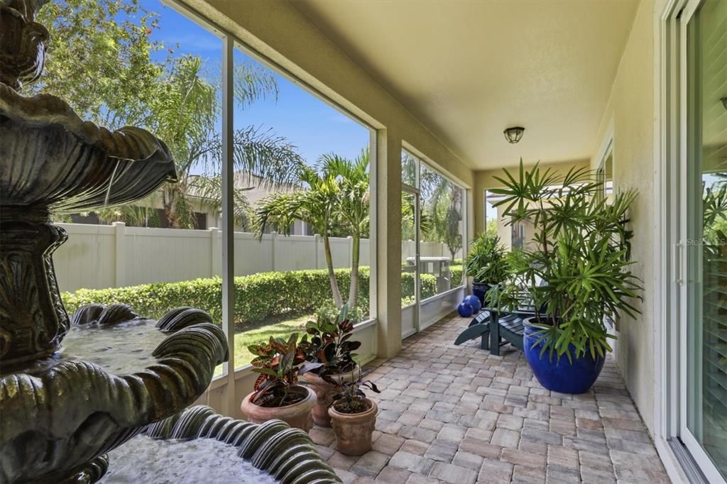 For Sale: $524,900 (2 beds, 2 baths, 1647 Square Feet)