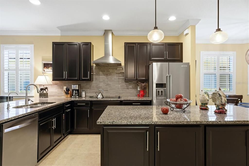 For Sale: $524,900 (2 beds, 2 baths, 1647 Square Feet)