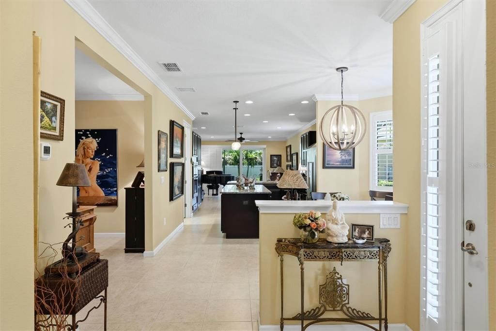 For Sale: $524,900 (2 beds, 2 baths, 1647 Square Feet)