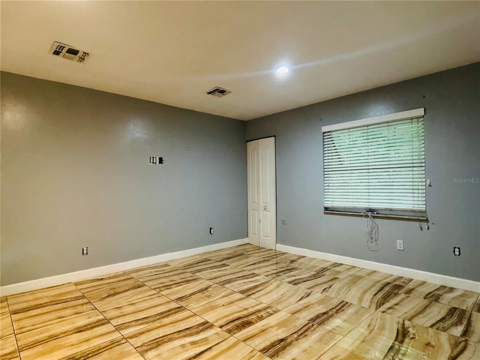 En Renta: $3,699 (5 camas, 3 baños, 2300 Pies cuadrados)