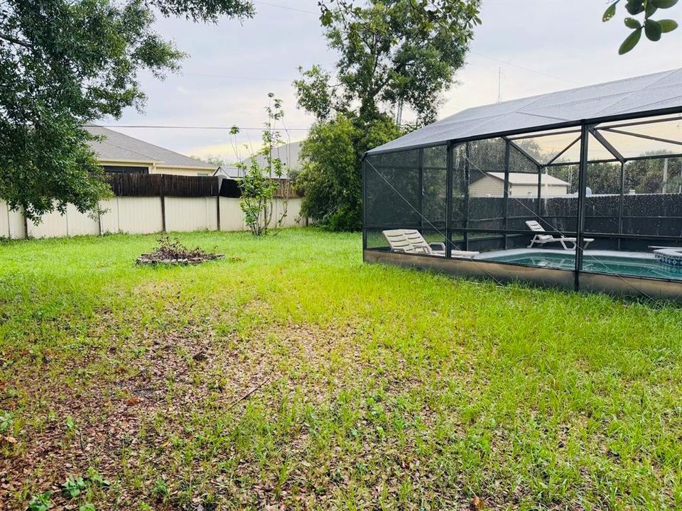 En Renta: $3,699 (5 camas, 3 baños, 2300 Pies cuadrados)