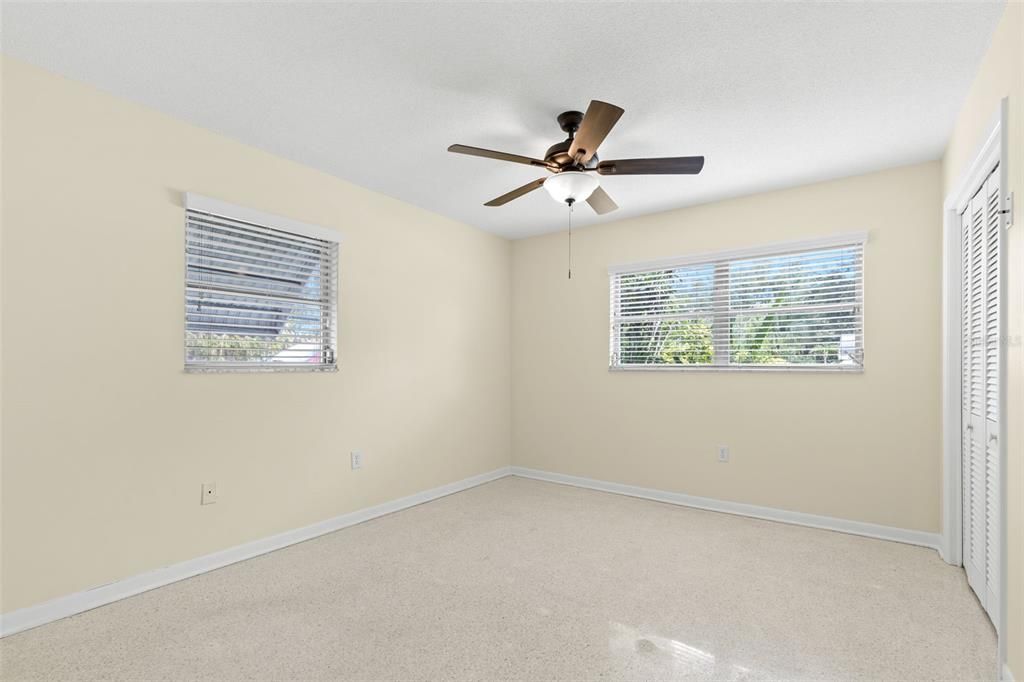 For Sale: $415,000 (2 beds, 2 baths, 1350 Square Feet)