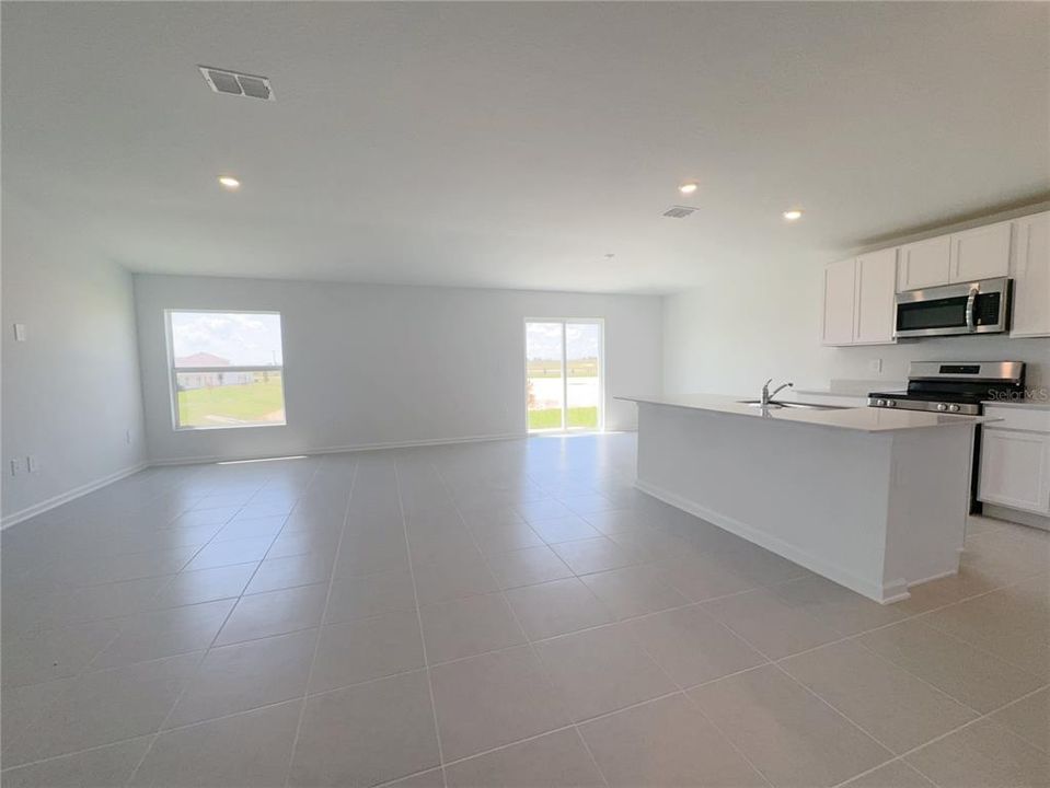 En Renta: $1,900 (4 camas, 2 baños, 1824 Pies cuadrados)
