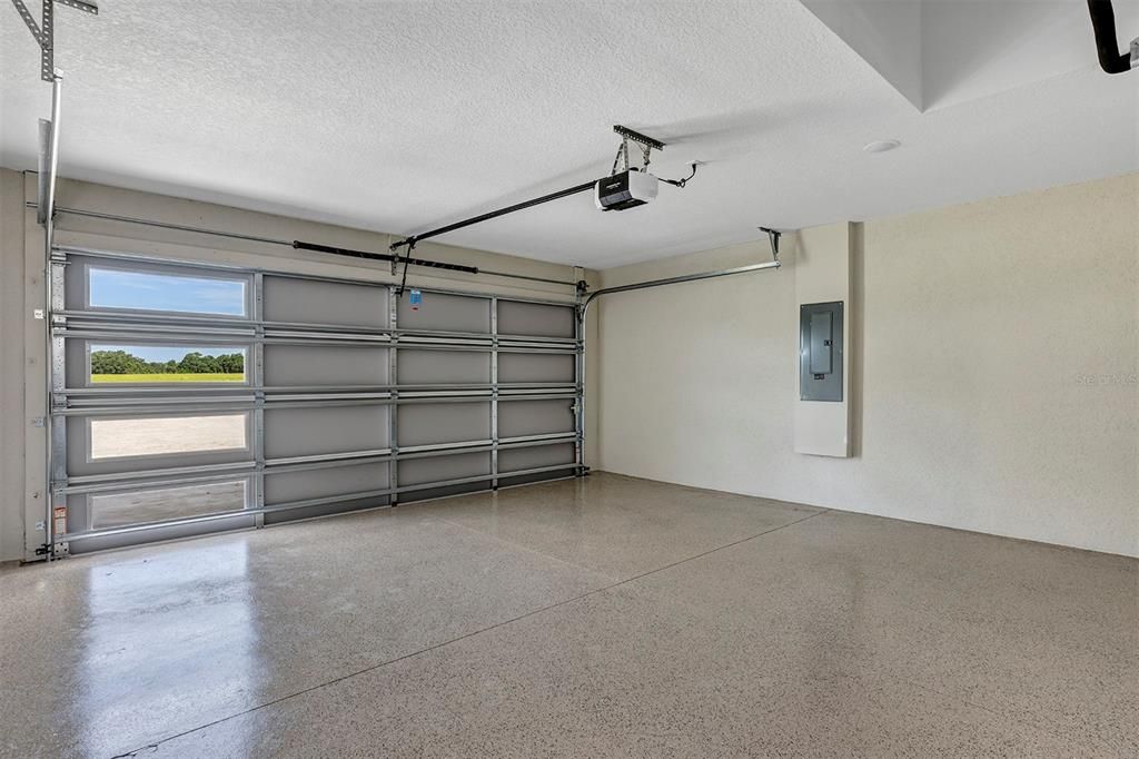 For Sale: $276,900 (3 beds, 2 baths, 1439 Square Feet)