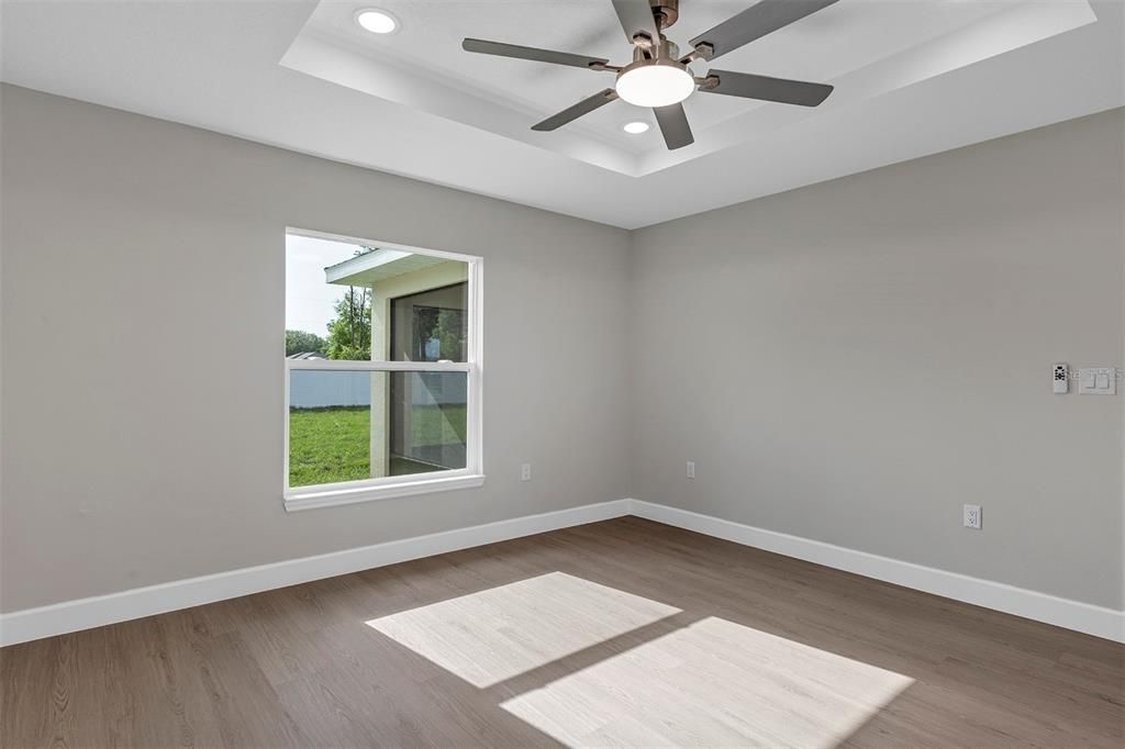 For Sale: $276,900 (3 beds, 2 baths, 1439 Square Feet)