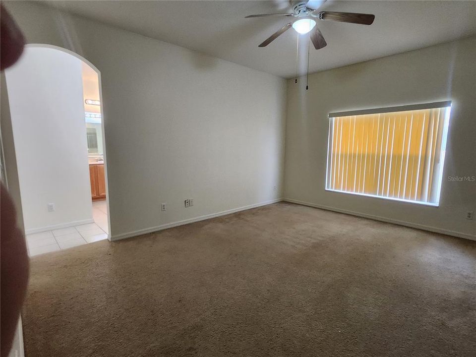 En Renta: $2,350 (3 camas, 2 baños, 2098 Pies cuadrados)
