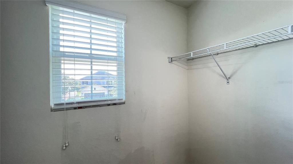 В аренду: $2,450 (5 спален, 3 ванн, 2696 Квадратных фут)