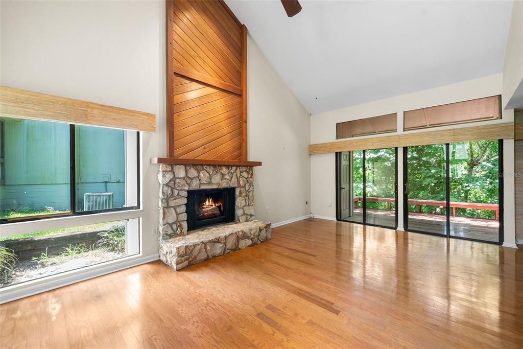For Sale: $255,500 (3 beds, 2 baths, 1764 Square Feet)