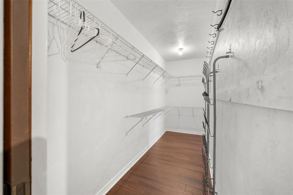 For Sale: $255,500 (3 beds, 2 baths, 1764 Square Feet)