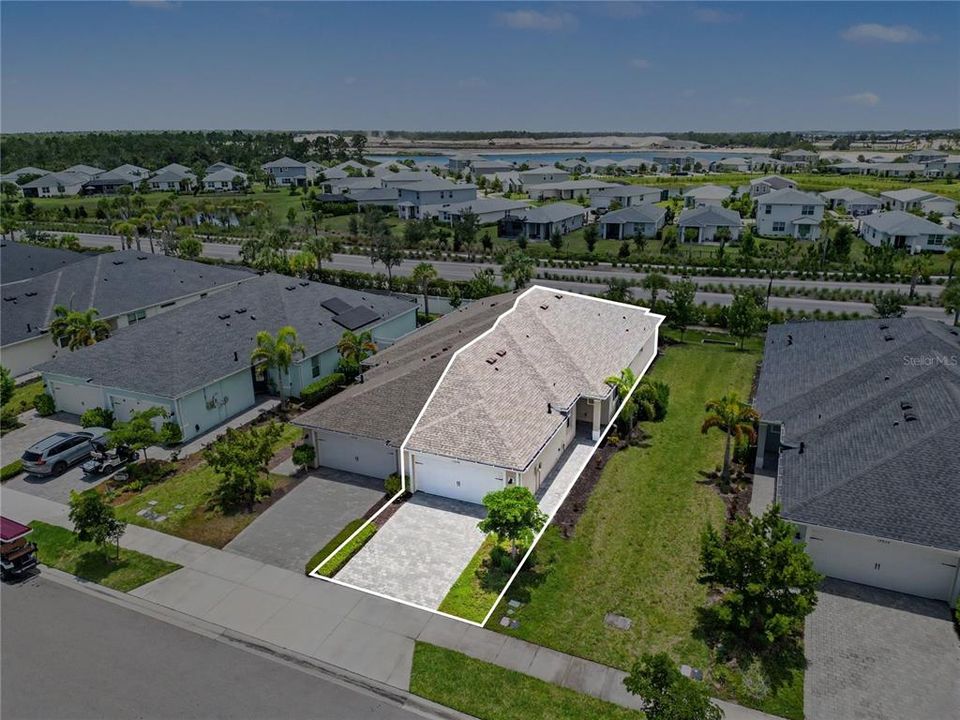 For Sale: $303,900 (2 beds, 2 baths, 1564 Square Feet)