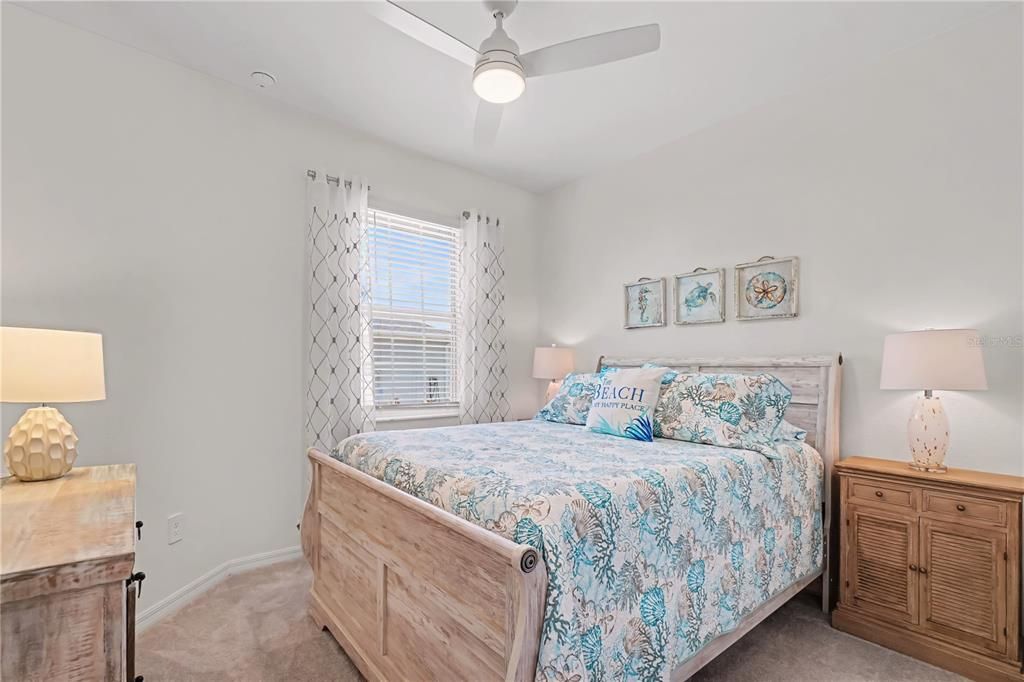 For Sale: $303,900 (2 beds, 2 baths, 1564 Square Feet)