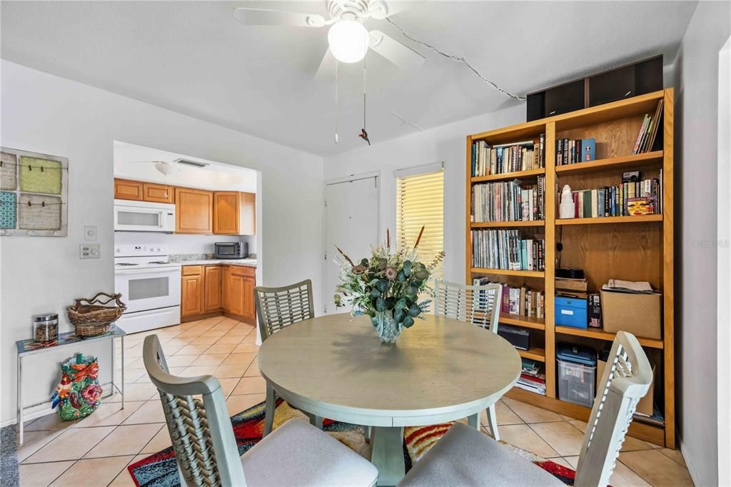 En Venta: $169,995 (2 camas, 2 baños, 1013 Pies cuadrados)