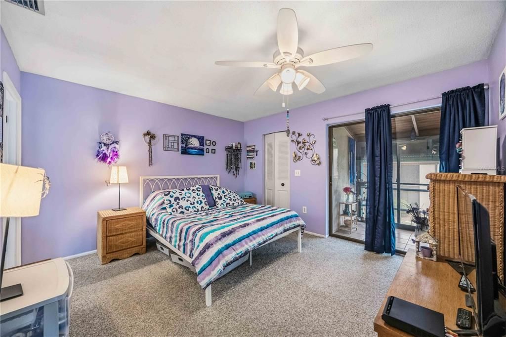 En Venta: $169,995 (2 camas, 2 baños, 1013 Pies cuadrados)
