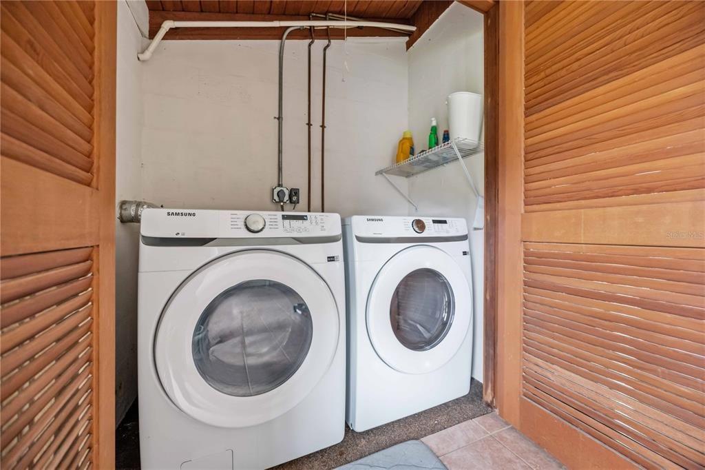 En Venta: $169,995 (2 camas, 2 baños, 1013 Pies cuadrados)