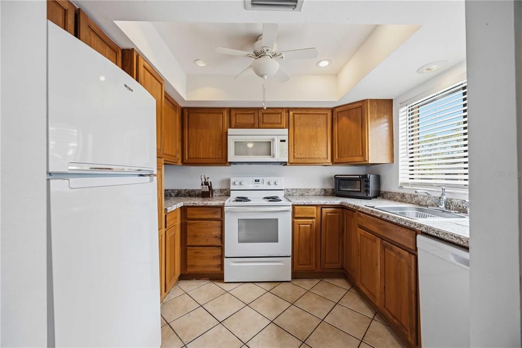 En Venta: $169,995 (2 camas, 2 baños, 1013 Pies cuadrados)